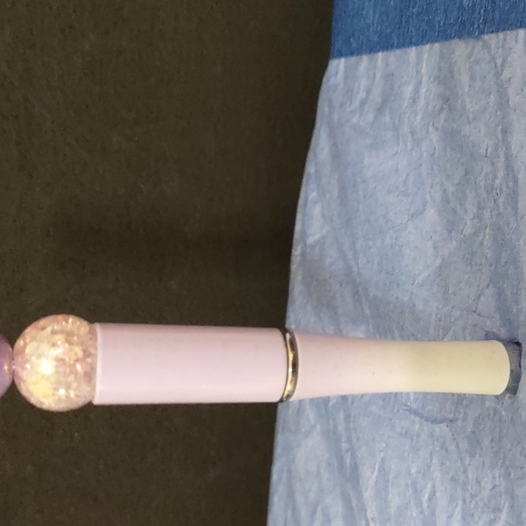 HANDMADE BEADED PENS COLOR PURPLE TOPPER IS A STAR GREAT GIFT - Picture 3 of 4